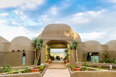Kenya luxury lodge safaris - Kenya lodge safaris - Kenya Safari Tours